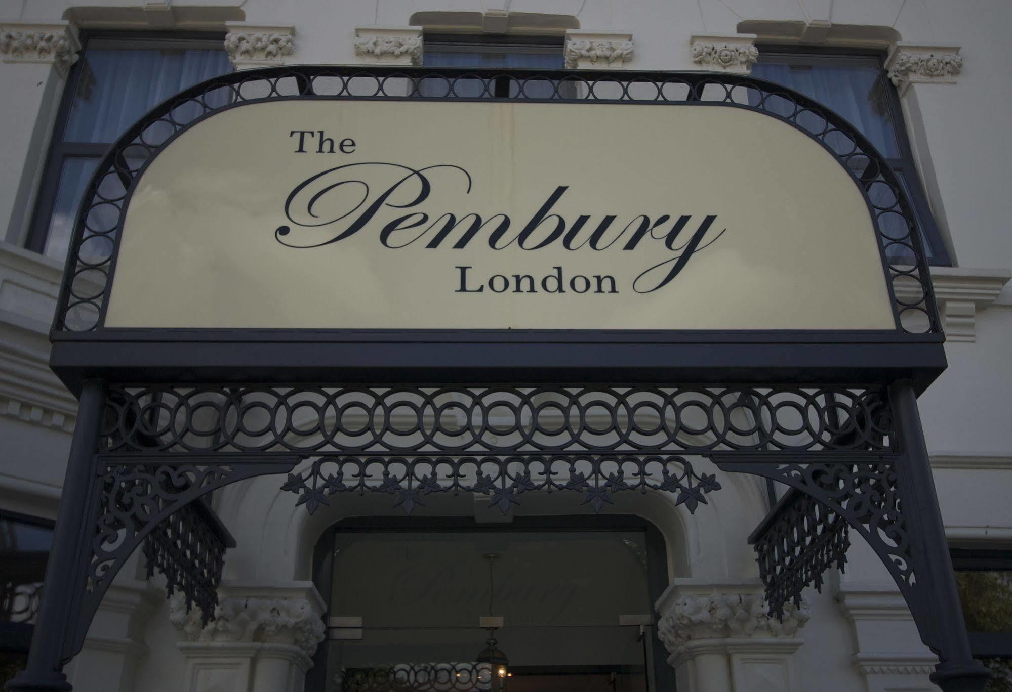 Pembury Hotel At Finsbury Park London Exterior photo