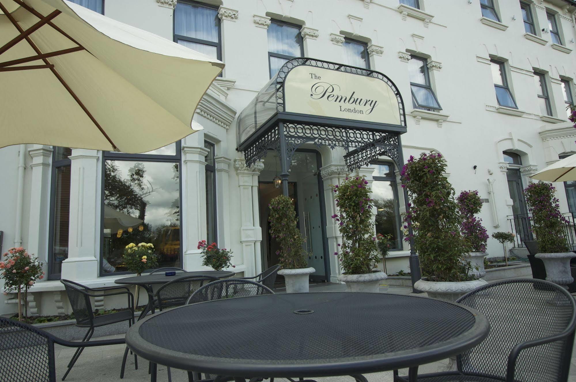 Pembury Hotel At Finsbury Park London Exterior photo